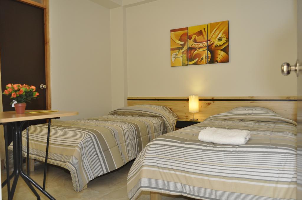 Hostal Los Balcones Nazca Szoba fotó