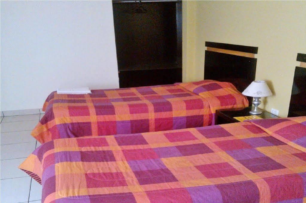 Hostal Los Balcones Nazca Kültér fotó